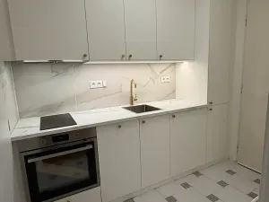 Pronájem bytu 1+kk, Praha - Vinohrady, Hradecká, 26 m2