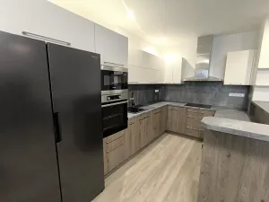 Pronájem bytu 3+kk, Hradec Králové, Vocelova, 93 m2