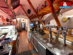 Pronájem restaurace, Praha - Staré Město, Smetanovo nábřeží, 295 m2