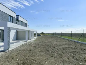 Prodej rodinného domu, Slaný, 312 m2