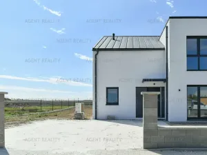 Prodej rodinného domu, Slaný, 156 m2