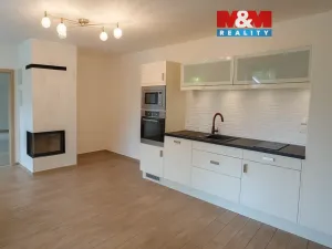 Prodej rodinného domu, Všestary - Menčice, Hlavní, 74 m2