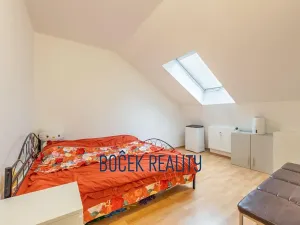 Prodej bytu 3+kk, Žebrák, Sídliště, 62 m2