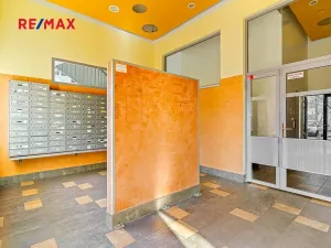 Pronájem bytu 2+kk, Praha - Vysočany, Podkovářská, 54 m2