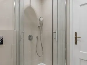 Pronájem bytu 2+kk, Praha - Vršovice, Charkovská, 49 m2