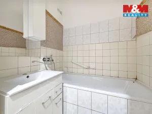 Prodej bytu 3+1, Uničov, Nerudova, 67 m2