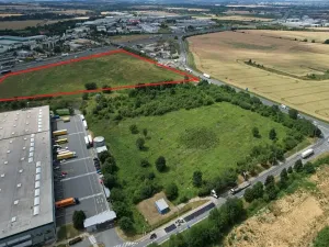 Pronájem komerčního pozemku, Praha, 5000 m2