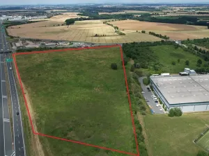 Pronájem komerčního pozemku, Praha, 1000 m2