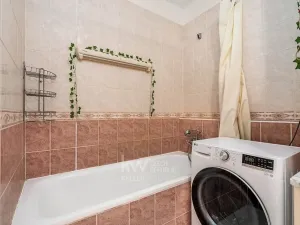 Prodej bytu 2+kk, Praha - Troja, Hnězdenská, 47 m2