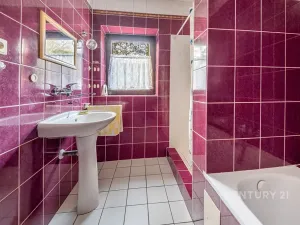 Prodej rodinného domu, Stráž, 320 m2