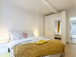 Pronájem bytu 2+kk, Praha - Strašnice, Na Třebešíně, 50 m2