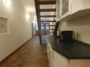 Pronájem kanceláře, Praha - Staré Město, Týnská, 122 m2