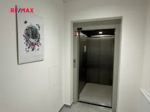 Pronájem bytu 1+kk, Kladno, Čermákova, 32 m2