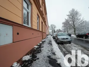 Pronájem bytu 1+1, Karlovy Vary, Jabloňová, 45 m2