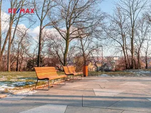 Pronájem obchodního prostoru, Praha - Žižkov, Husitská, 120 m2