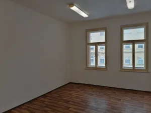 Pronájem kanceláře, Kladno, Váňova, 41 m2