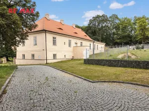 Prodej vícegeneračního domu, Koleč, 404 m2