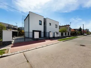 Prodej rodinného domu, Praha - Lhotka, U družstva Tempo, 186 m2