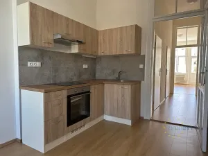 Pronájem bytu 2+kk, Praha - Nusle, Slavojova, 49 m2