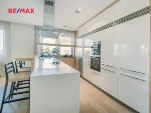 Prodej atypického bytu, Pardubice, Nerudova, 160 m2