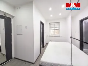 Pronájem bytu 1+1, Karlovy Vary - Dvory, 1. máje, 28 m2