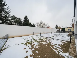 Prodej podílu bytu 3+kk, Přezletice, Zahradní, 148 m2