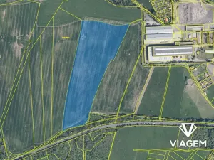 Prodej podílu pole, Teplice, 9567 m2