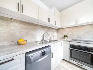 Prodej bytu 2+1, Praha - Vokovice, Syrská, 52 m2