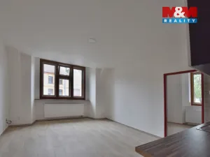 Pronájem bytu 3+kk, Nechanice, Husovo nám., 57 m2