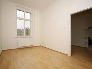 Pronájem bytu 2+kk, Praha - Vršovice, Žitomírská, 33 m2