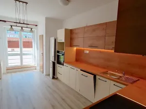 Pronájem bytu 3+1, České Budějovice, Jeronýmova, 108 m2