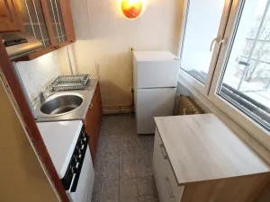 Pronájem bytu 1+kk, Praha - Karlín, Nekvasilova, 28 m2