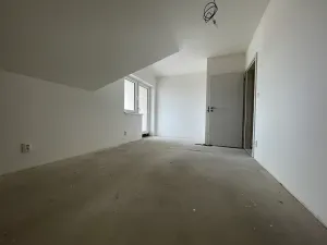 Prodej bytu 4+1, Buštěhrad, Švermova, 123 m2