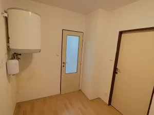 Pronájem bytu 1+kk, Plzeň, Guldenerova, 34 m2