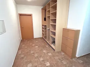 Pronájem bytu 3+kk, Praha - Strašnice, Názovská, 91 m2