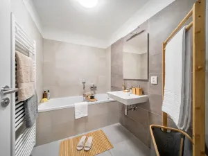 Prodej bytu 4+kk, Holubice, 97 m2