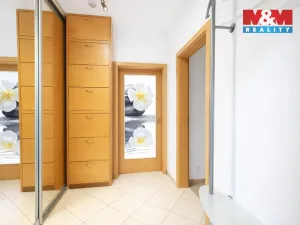 Prodej bytu 1+kk, Praha - Pitkovice, Penízovková, 37 m2