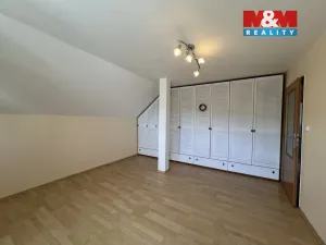 Prodej rodinného domu, Panenské Břežany, Vilová, 200 m2