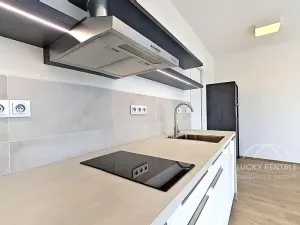 Pronájem bytu 1+kk, Praha - Velká Chuchle, Na hvězdárně, 35 m2