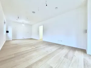 Prodej bytu 2+kk, Praha - Hlubočepy, U náhonu, 55 m2