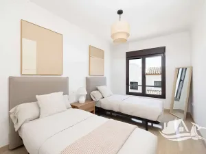 Prodej rodinného domu, Malaga, Španělsko, Calle Gaspar de los Reyes, 234 m2