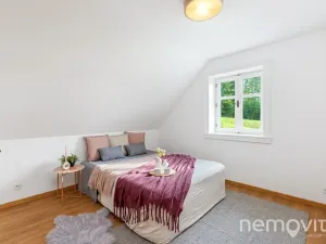 Prodej rodinného domu, Holenice, 159 m2