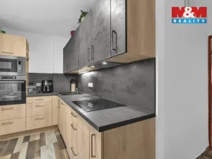 Prodej bytu 3+1, Budčeves, 60 m2