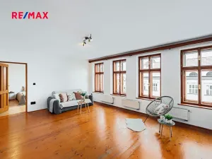 Prodej bytu 4+1, Jindřichův Hradec, Miřiovského, 140 m2