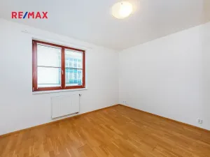 Pronájem bytu 2+kk, Praha - Dejvice, Lindleyova, 59 m2