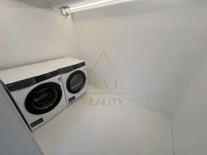 Pronájem atypického bytu, Praha - Modřany, Československého exilu, 41 m2