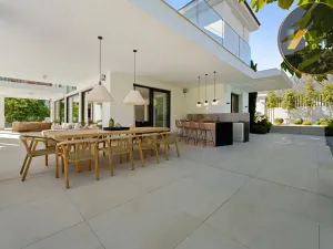 Prodej vily, Marbella, Španělsko, 611 m2