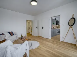 Pronájem bytu 3+1, Děčín - Děčín III-Staré Město, Příčná, 69 m2