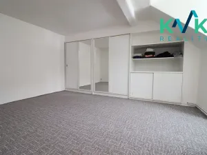 Prodej bytu 3+1, Karlovy Vary, Divadelní, 110 m2