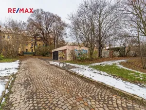 Pronájem garáže, Praha - Břevnov, 18 m2